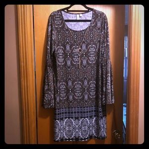 Women’s size XL Tacera green printed dress